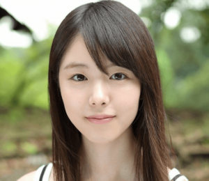 唐田えりか